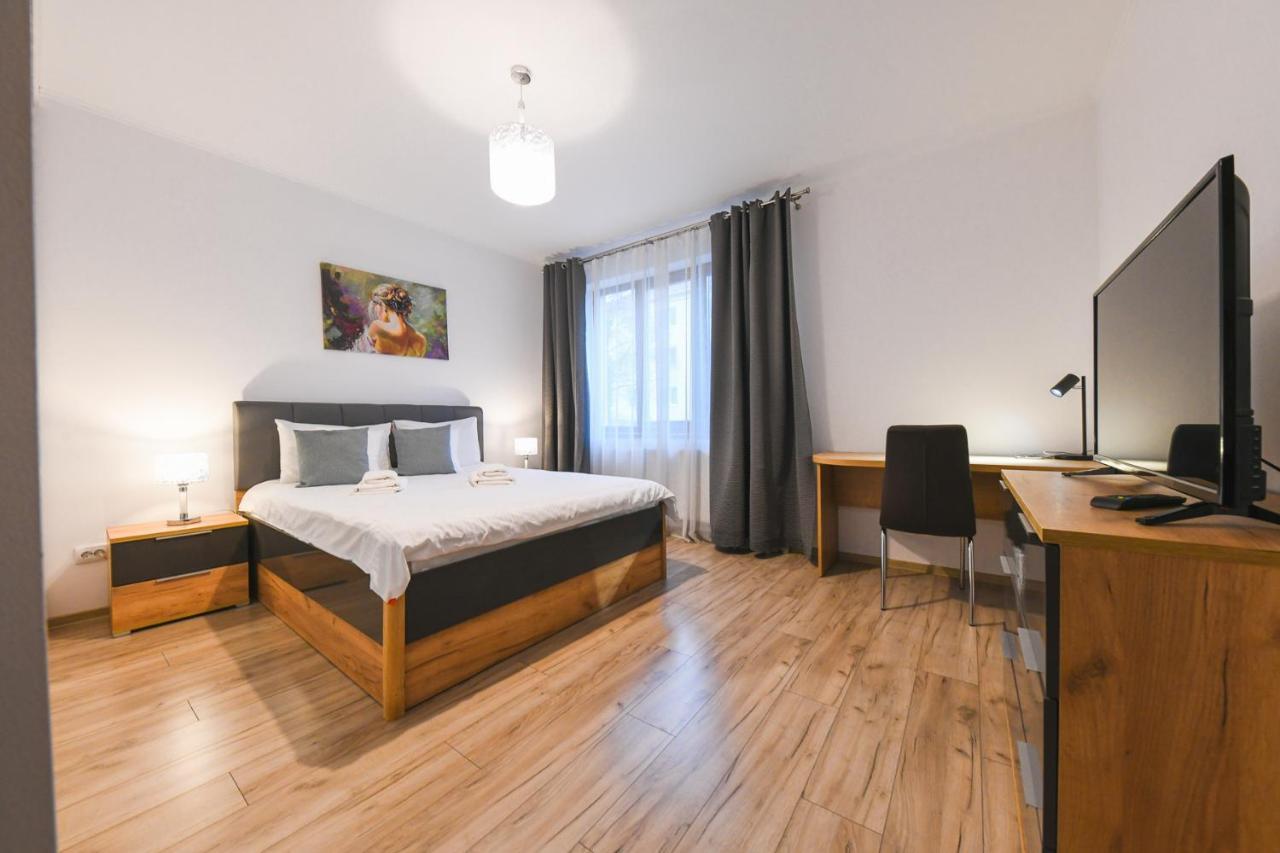 Spacious And Quiet 2 Bedroom Apartment Cluj-Napoca Exterior foto