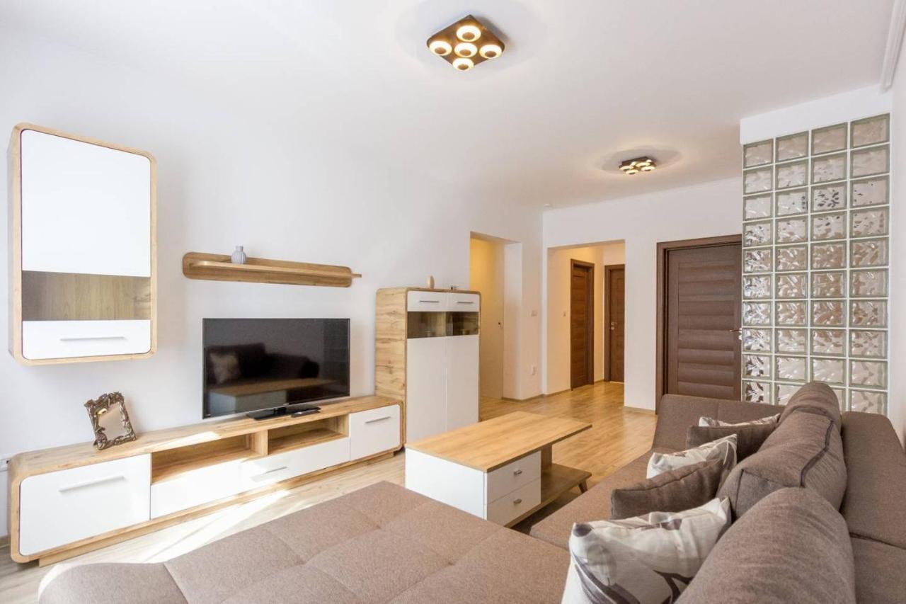 Spacious And Quiet 2 Bedroom Apartment Cluj-Napoca Exterior foto