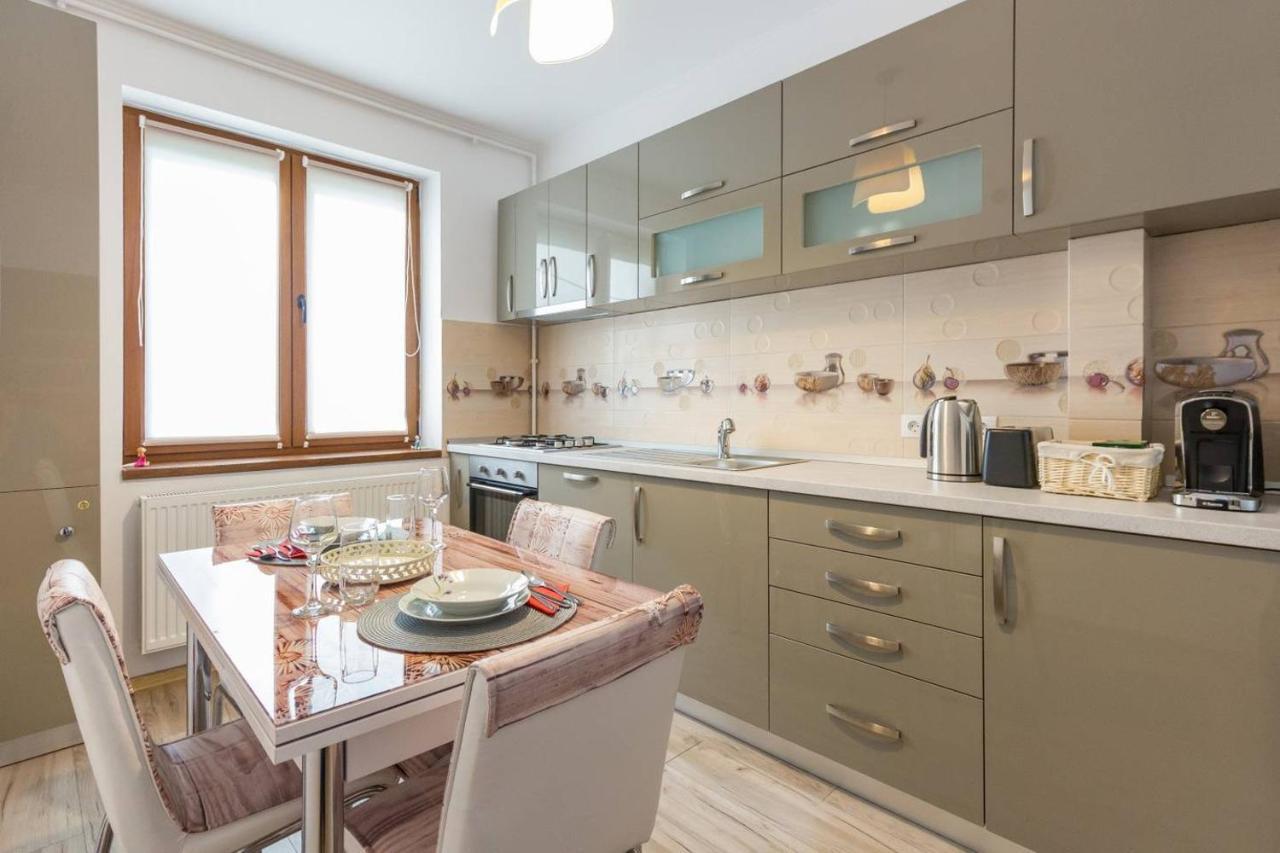 Spacious And Quiet 2 Bedroom Apartment Cluj-Napoca Exterior foto