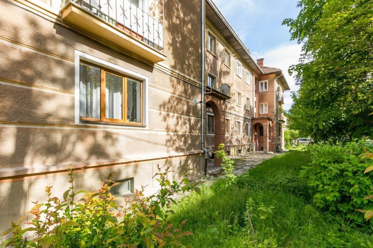Spacious And Quiet 2 Bedroom Apartment Cluj-Napoca Exterior foto
