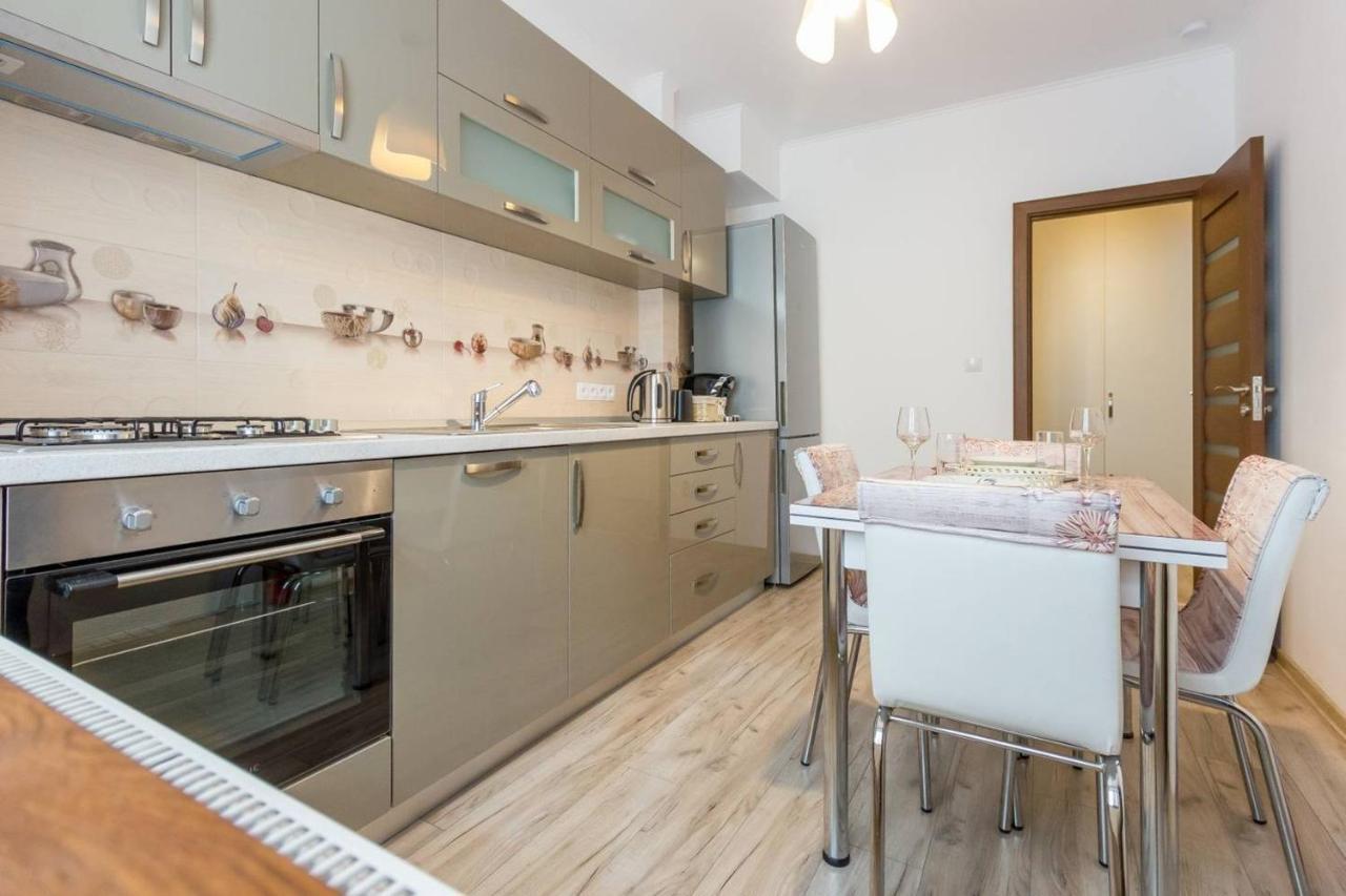 Spacious And Quiet 2 Bedroom Apartment Cluj-Napoca Exterior foto